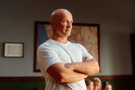 Лысый нянь скачать торрент